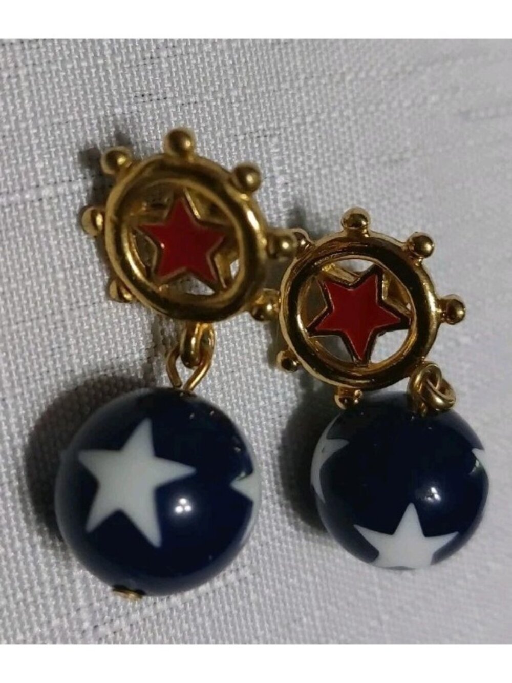 Avon Patriotic Nautical Ball Dangle Pierced Earrings Blue Gold Tone Red Stars 1"
